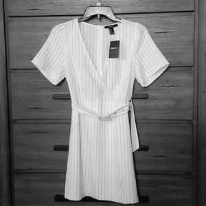 Forever 21 Woven Cream/Black Dress